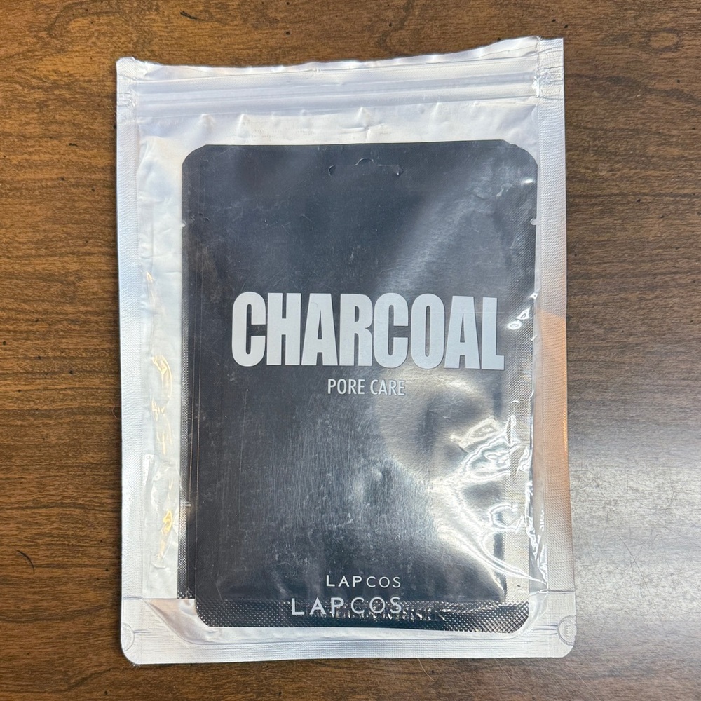LAPCOS Charcoal Pore Care Mask - Black
